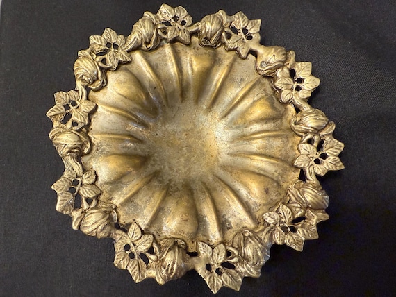 Antique Detailed Vintage Italian Brass Footed Trinket Dish Ring dish