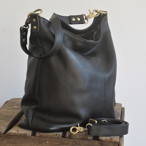 Black leather shoulder bag, small tote, leather hobo purse, zipper top image 3