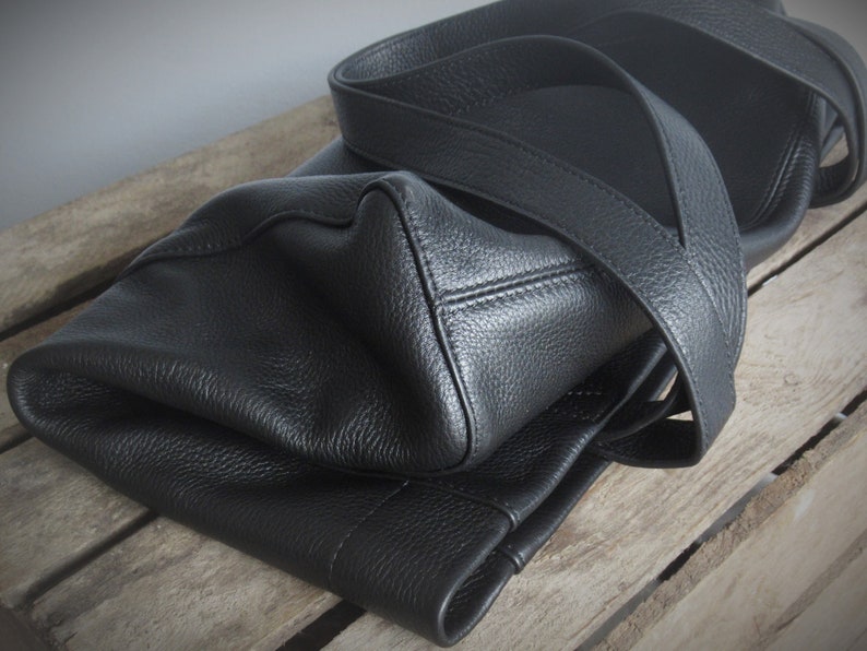 Black Leather Purse, Shopper Tote Bag, Book Bag, Soft Shoulder Bag image 5