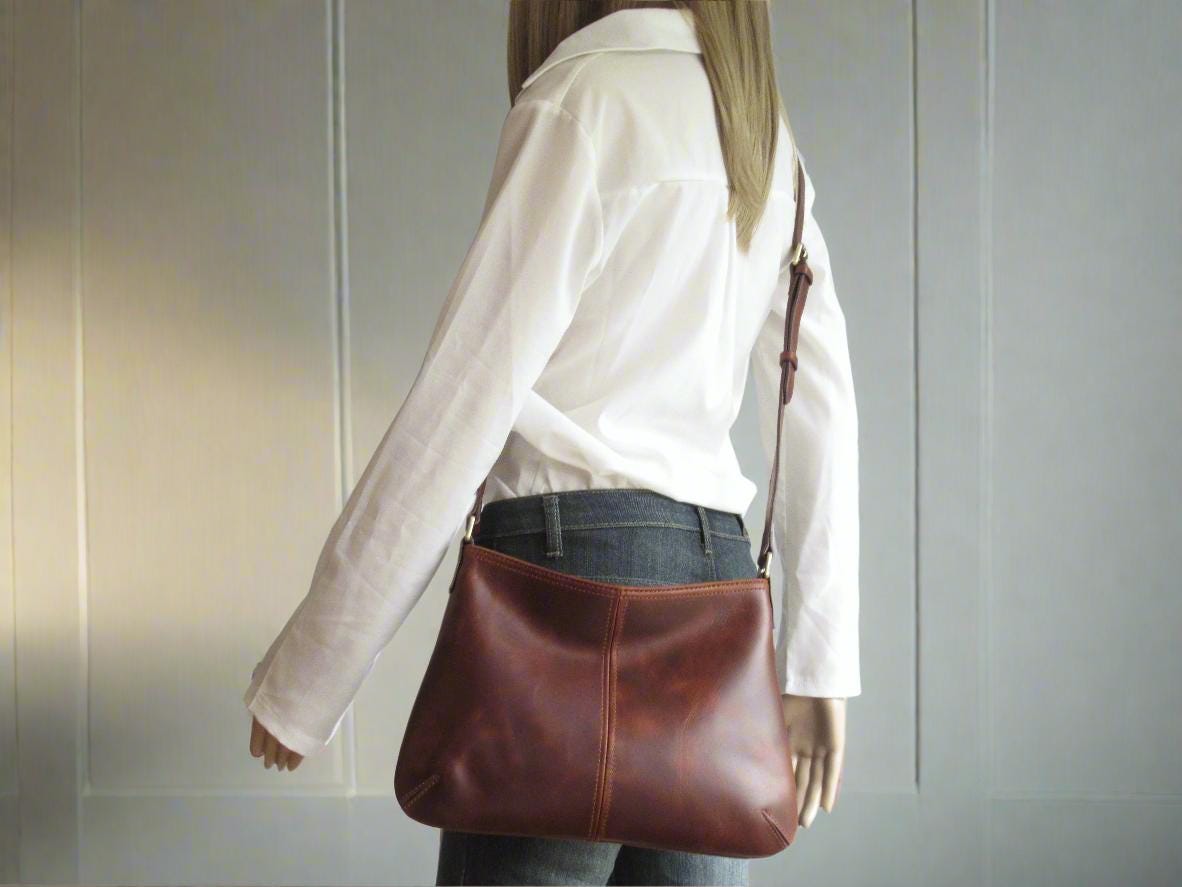Brown leather crossbody, purse with zipper, small shoulder bag
