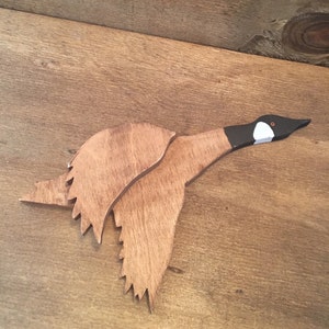 Goose Decoration - Canadian Goose Decor - Flying good Decoration - Wood Goose - Flying Goose - Rustic Decor - Cabin Decor - Bird Decor