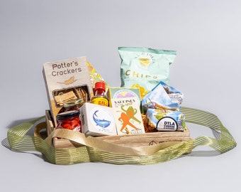 Small Tin Fish Sea-cuterie Gift Set With Board