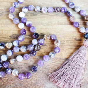 Gemstone Necklaces, Prayer Beads, Mala, Amethyst Mala, Howlite, buddhist prayer beads, stone mala, crystal necklace, yoga gift idea, 108