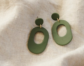 Olive Retro Oval Earrings