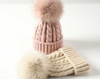 Berretto Cappellino da Donna Cappellino con Due Pompon Fairy Tale Shop Bobble Hats Cappello con PON PON in Vera Pelliccia di Visone Colorato per Donna