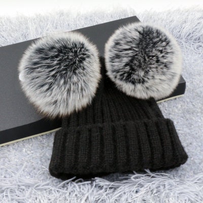 Winter hat with puffball Clearance