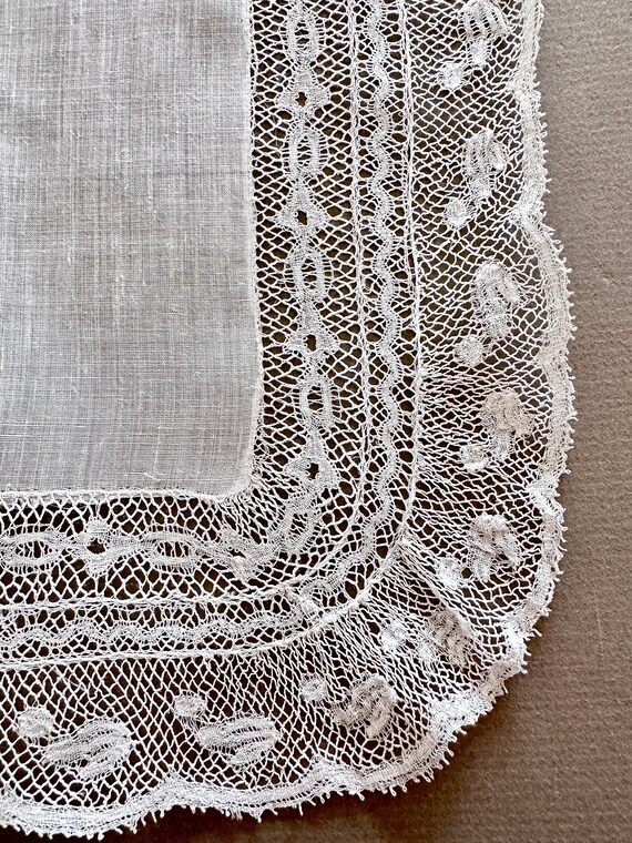 Vintage White Lace Hankie, White Lace Hanky Handk… - image 4