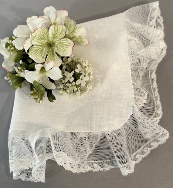 Vintage White Net Lace Hankie Hanky, White Lace Ha