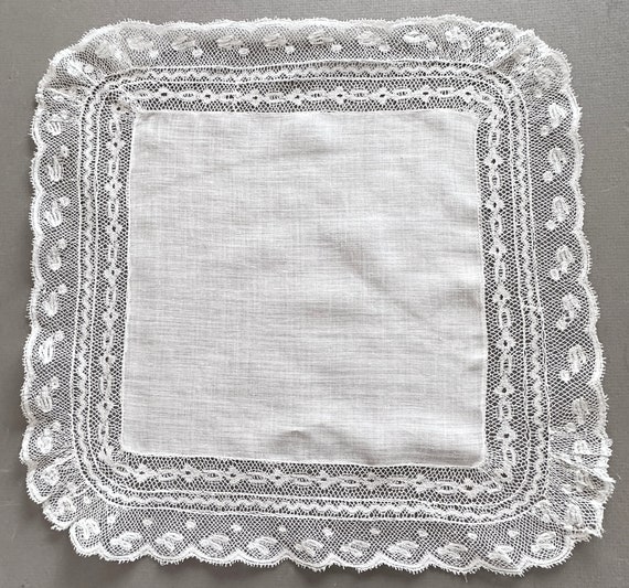 Vintage White Lace Hankie, White Lace Hanky Handk… - image 3