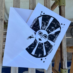 PAQUET FIXE (lot de 5) - ENSOLEILLÉ | Impression découpée lino, correspondant, courrier postal, jeu de cartes, cartes avec enveloppes, fait main, fabriqué en Amérique