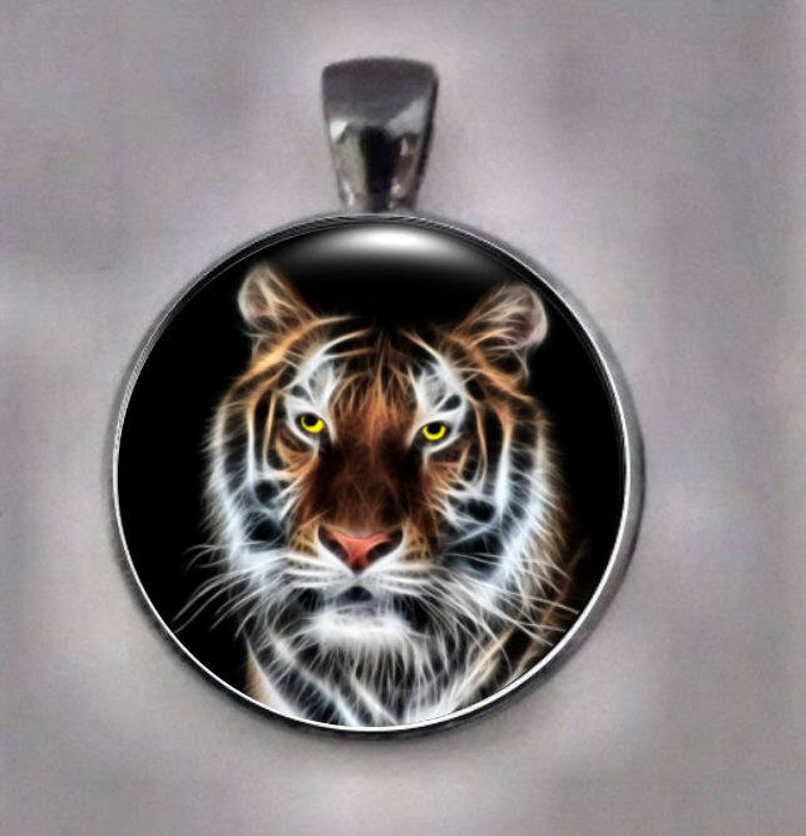 Tiger pendant necklace Clearance