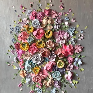 3Dフローラルウォールアート テクスチャ加工されたグレーの背景に彫刻された花束 大きな3D絵画