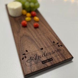 Christmas Gift for Couples, Personalized Cheese Board, Housewarming Gift, Charcuterie Board, Engagement Gift, Custom Cutting Board, Wedding