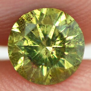 Round Shape Fancy Green Diamond 0.61 Carat I1
