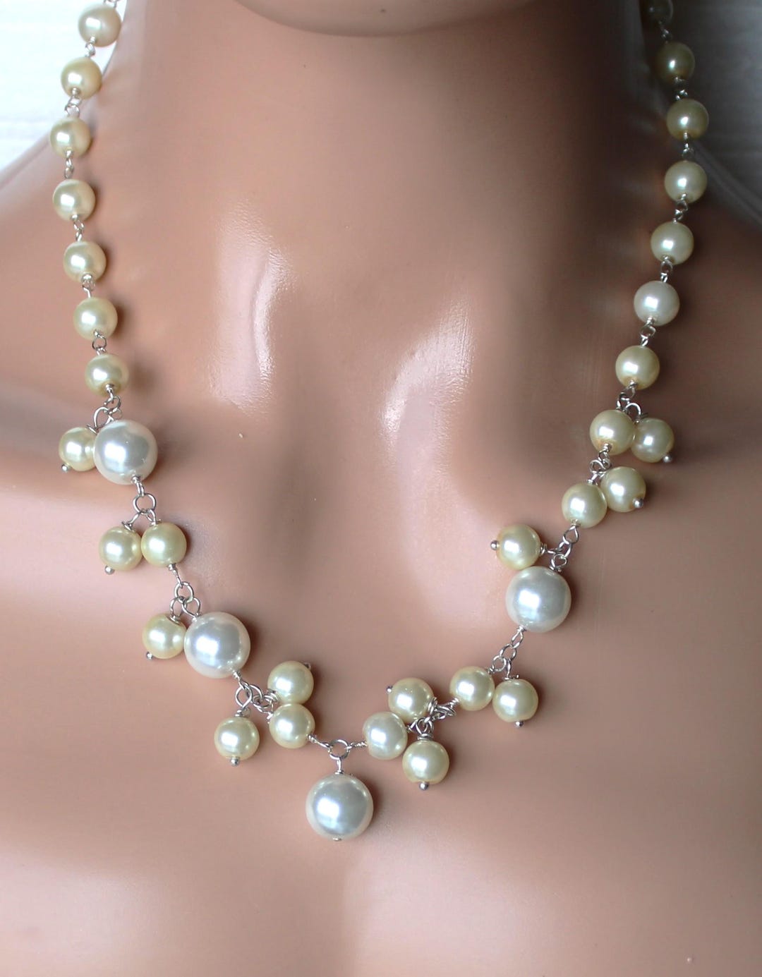 ●RSSC● PEARL BEADS CHAIN MIX NECKLACE - WHITE / unisex Pearl Choker, White Pearl Mix Size Necklace , Rosary Chain
