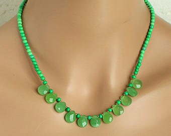 Collar briolette de ágata verde intenso, gargantilla de howlita verde brillante