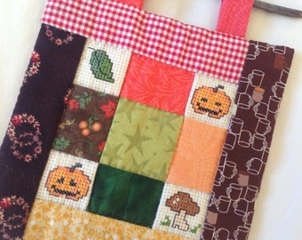 autumn mini quilt with cross stitched pumlkins/ Halloween mini wall hanging quilt/ cross stitch pumpkin mushroom leaf/ autumn mini patchwork