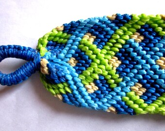 Bracelet de l'amitié en macramé tressé de diamants multicolores