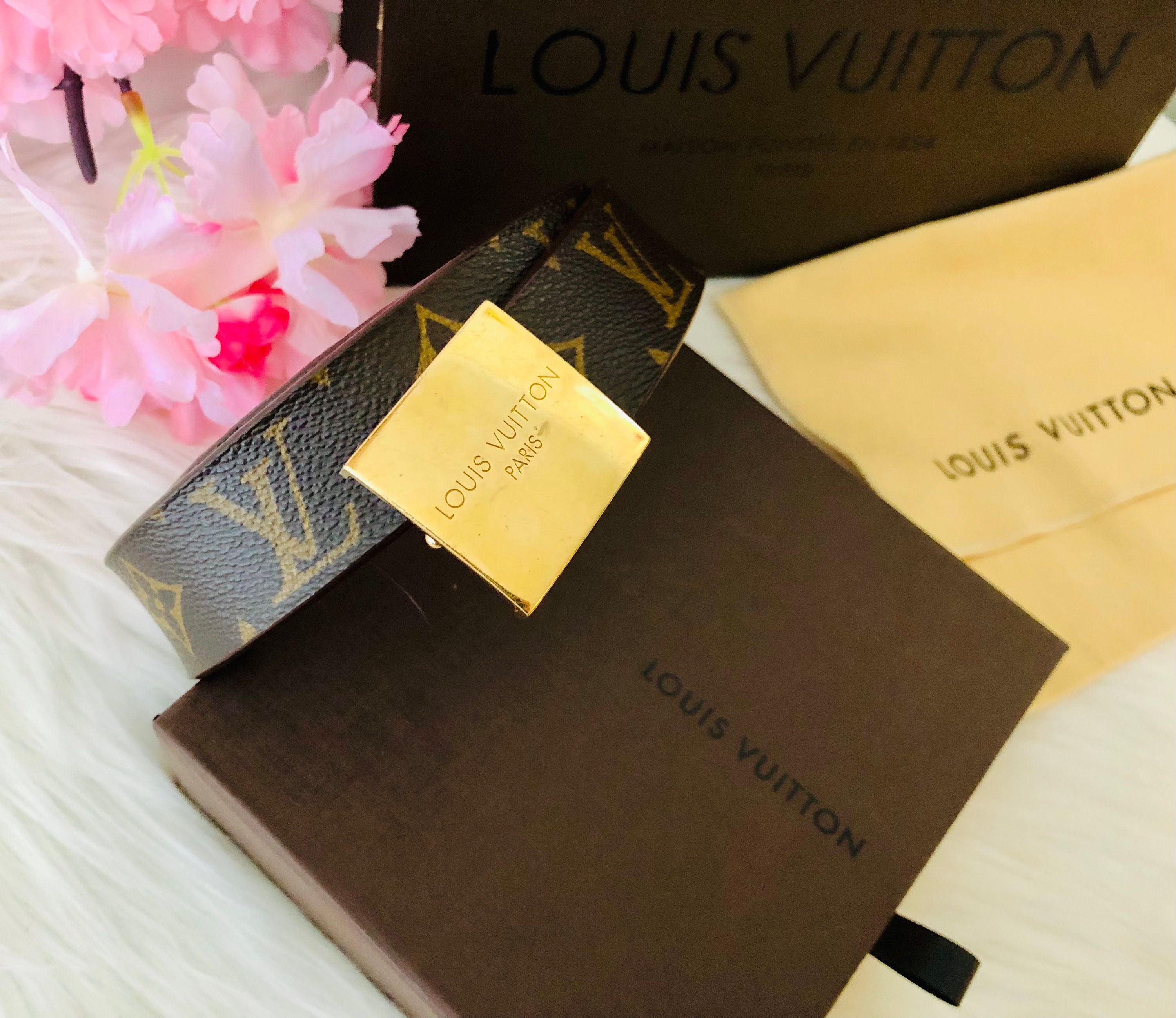 Replacement belt straps tailored to customers' Louis Vuitton LV buckles –  AQUILA®