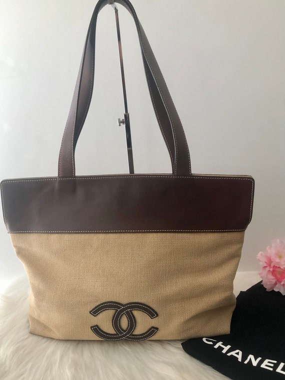 Authentic Chanel Straw Raffia Calfskin Leather Tote Bag/beige 