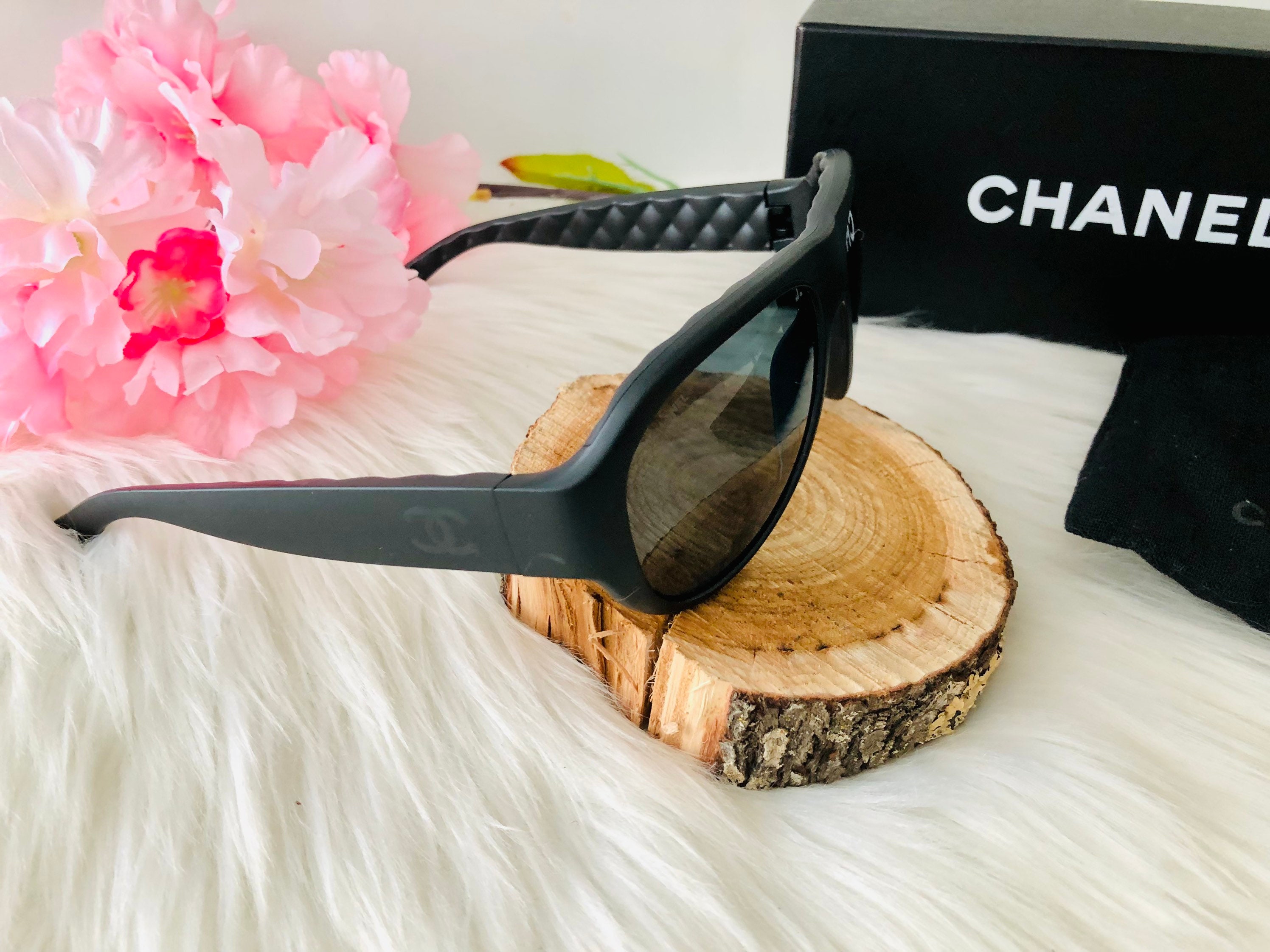 Chanel - Pilot Sunglasses - Black Gray - Chanel Eyewear - Avvenice