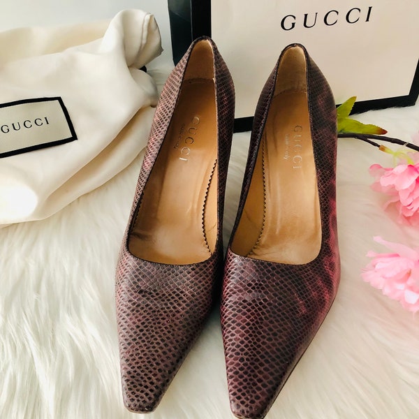 Authentic Gucci 2.5” heeled Pumps/Snake Skin Embossed  Genuine Leather/Smoky-D.Gray & Hazy-Purple/Size7B(Right) 7.5B(Left)/Italy/Like-New