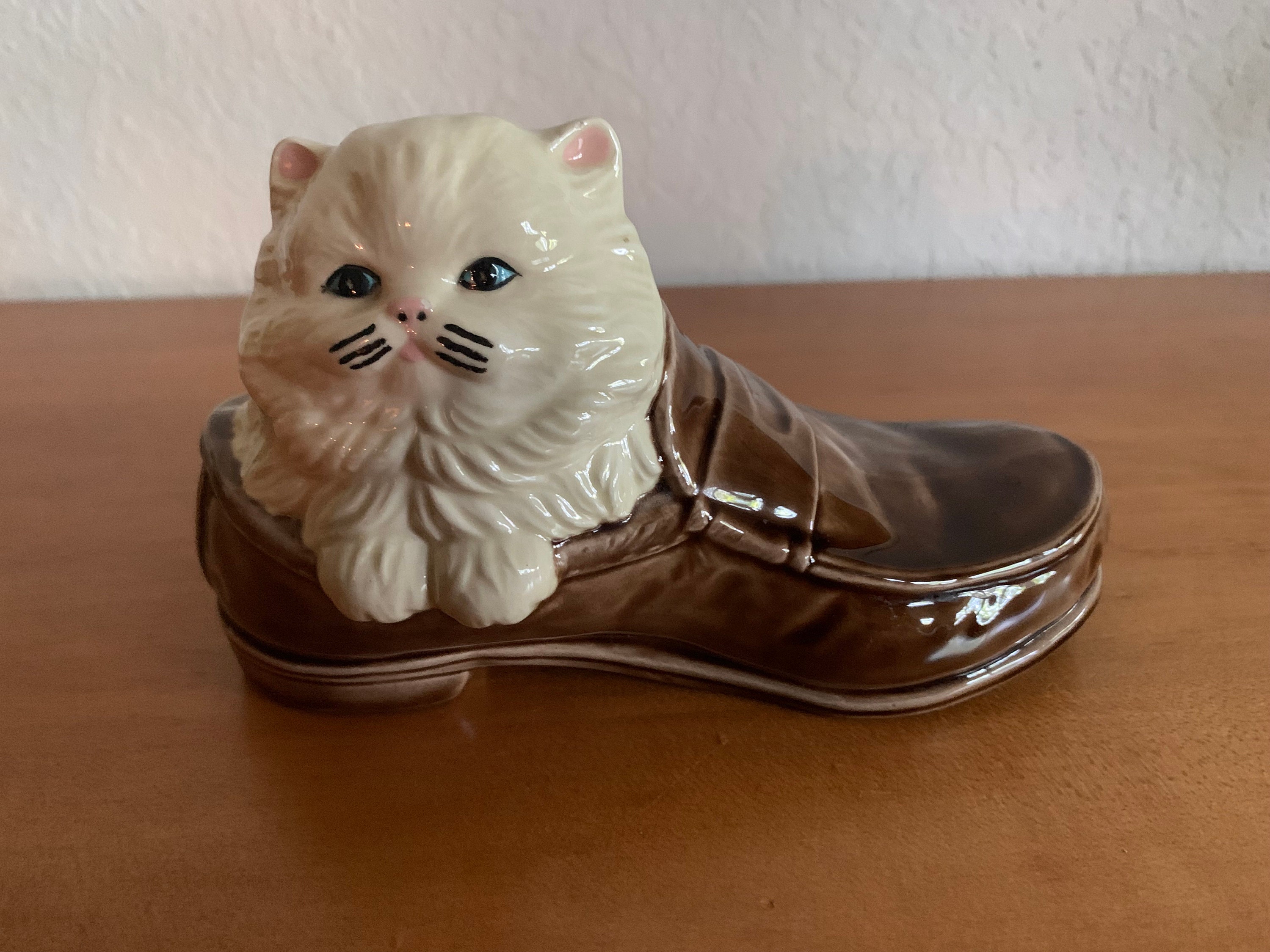 Cat in Shoe. 1980s Vintage Ceramic Figurine. Alberta Molds Etsy