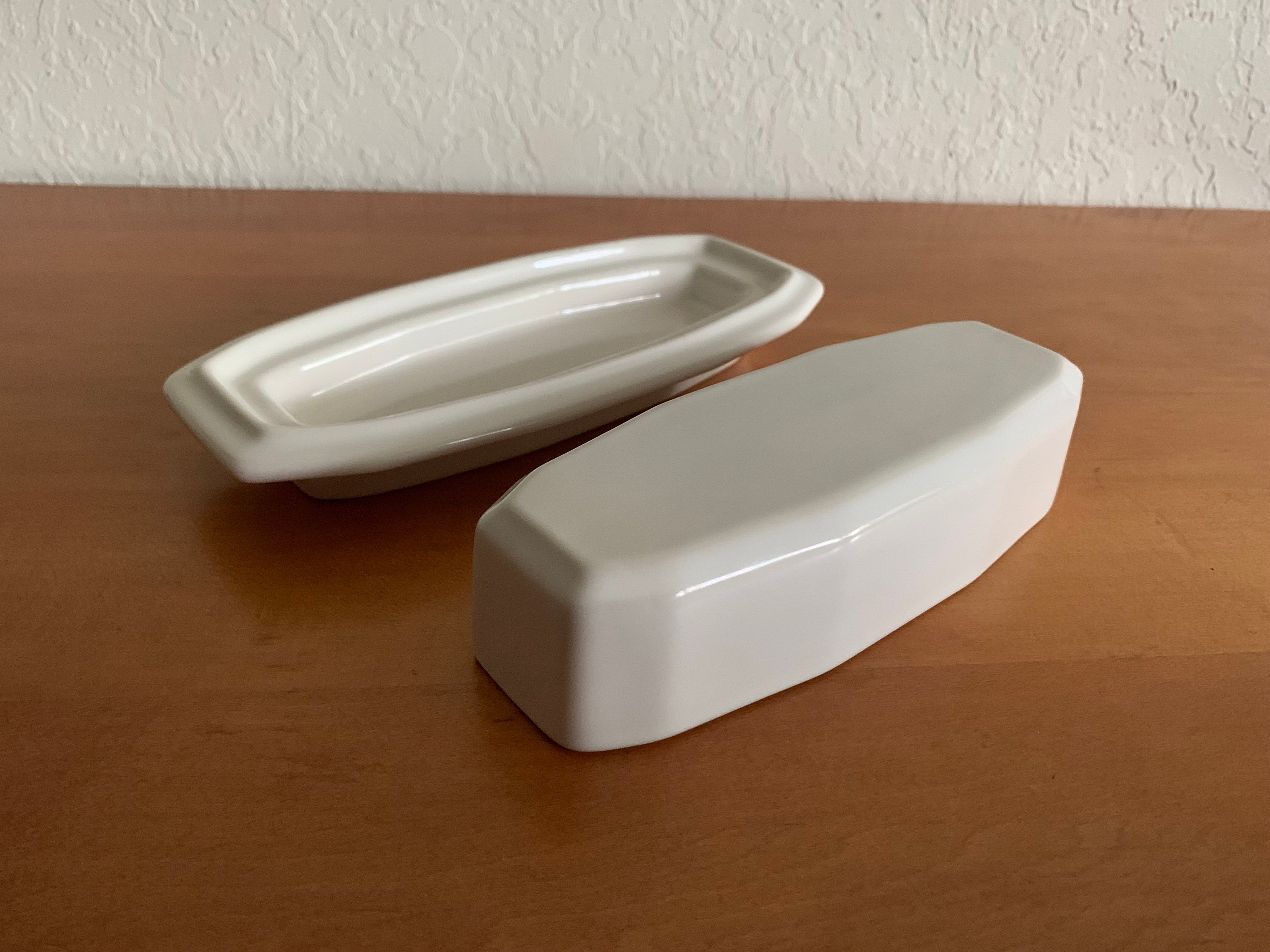 Home & Living Pfaltzgraff Covered Butter Dish Vintage 1960s Butter Tray With Lid. Heritage White