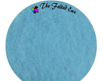 Needle Felting Maori Wool Batt / FB21 Cool Water Maori Wool Fluffy Batt - Sold per 1 oz.