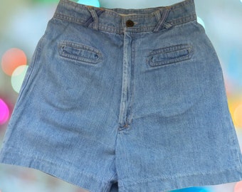 Vtg 70s LEVI'S Happy Legs Jean Shorts Women's Denim Short Shorts Hot Pants OOAK