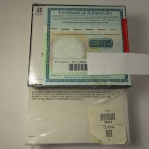 1995 Microsoft Office Pro CD Factory Sealed with Key Certificate & Bookshelf Manual NOS