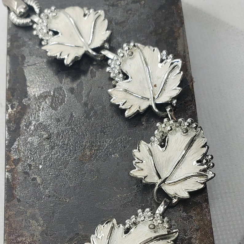 Vintage Bracelet Vintage Jewelry OOAK Gift Vintage Costume Jewelry Leaf Jewelry Nostalgic Jewelry White Leaf Bracelet Retro Bracelet