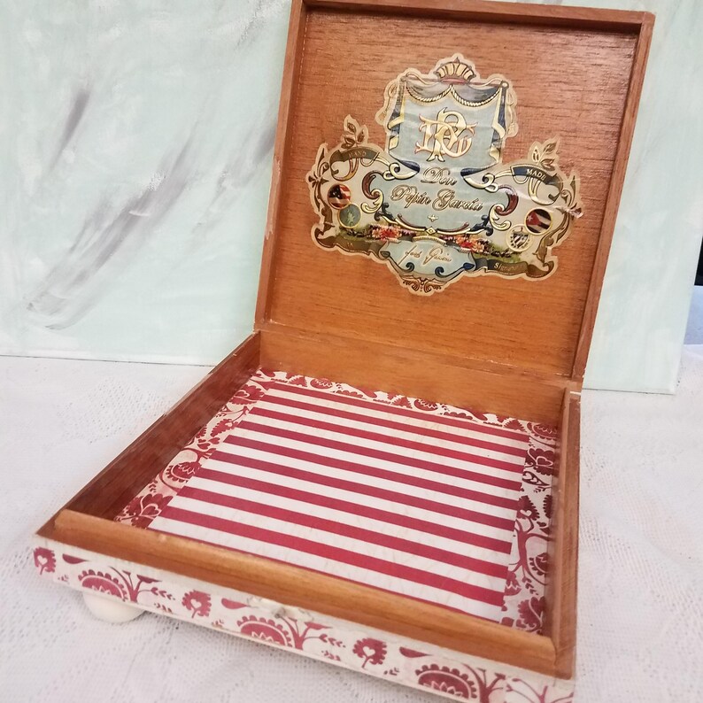 Altered Cigar Box, Keepsake Box, Letter Box, Wooden Box, Upcycled Box