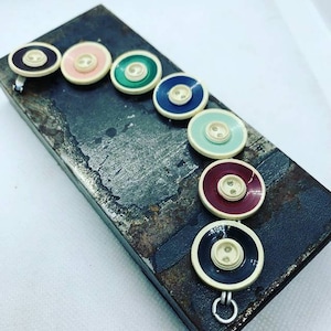 Vintage Button Bracelet, Upcycled Button Bracelet, Button Jewelry,  Unique Bracelet, OOAK, Sewers Gift,Colorful Bracelet, Versatile Jewelry