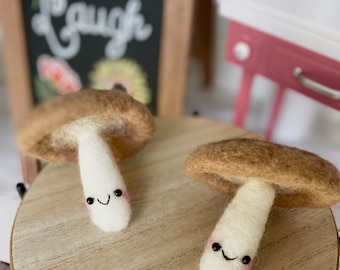 Shiitake Mushroom Fridge Magnet | Kitchen Magnet | Felt Wool Mushroom | Mushroom Magnet | Kitchen Deco | Office Magnet (Needle Felted)