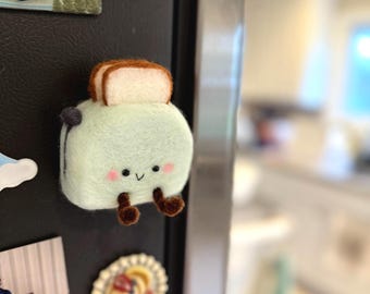 Cute Toaster | Retro Toaster Fridge Magnet | Felt Toaster | Needle Felted bread | Housewarming gift | Handmade gift (Needle Felted)