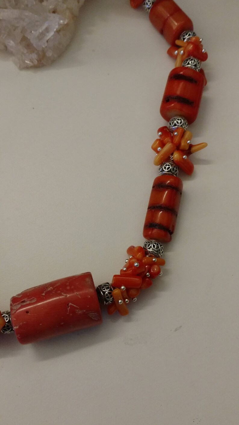 VIVIENNE ORANGE CORAL NECKLACE MULTI main image 1