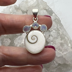 CLEARANCE Shiva Shell and Opalite Pendant