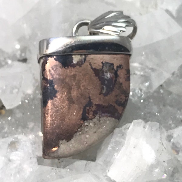 Beautiful Copper in Agate Pendant