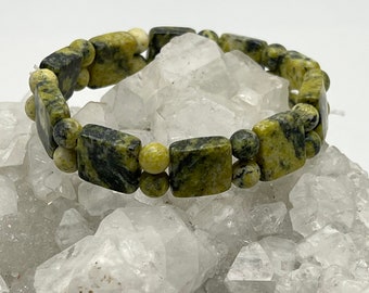 Serpentine Stretch Bracelet