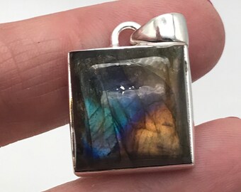 Purple Spectrolite Labradorite Pendant