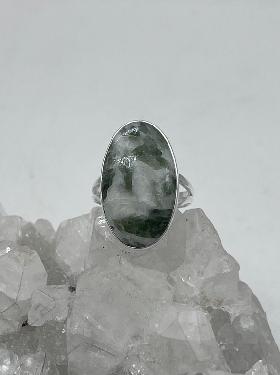 グリーントルマリンインクォーツリング、サイズ9 - Etsy 日本