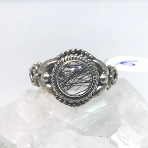 Zwarte ring met toermalijnkwarts, maat 6