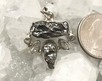 Pingente de meteorito e diamante Herkimer