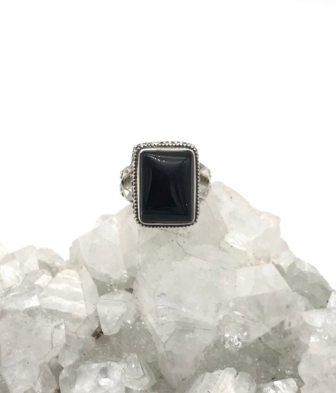 Black Onyx Ring Size 7 - Etsy Canada