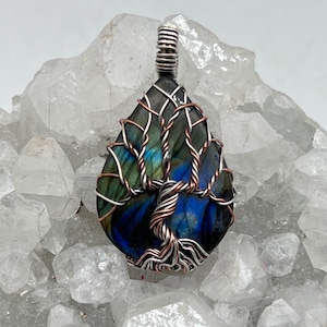 Beautiful Labradorite Tree of Life Pendant