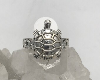 Itty Bitty Silver Turtle Ring, Size 9 1/2