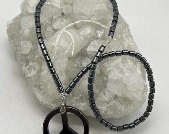 ヘマタイトピースネックレス - 18インチ