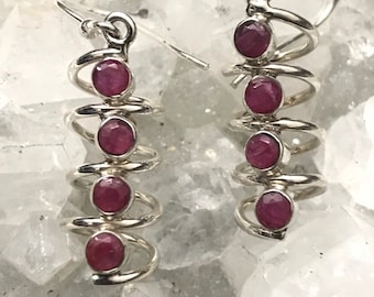 Boucles d'oreilles printemps rubis