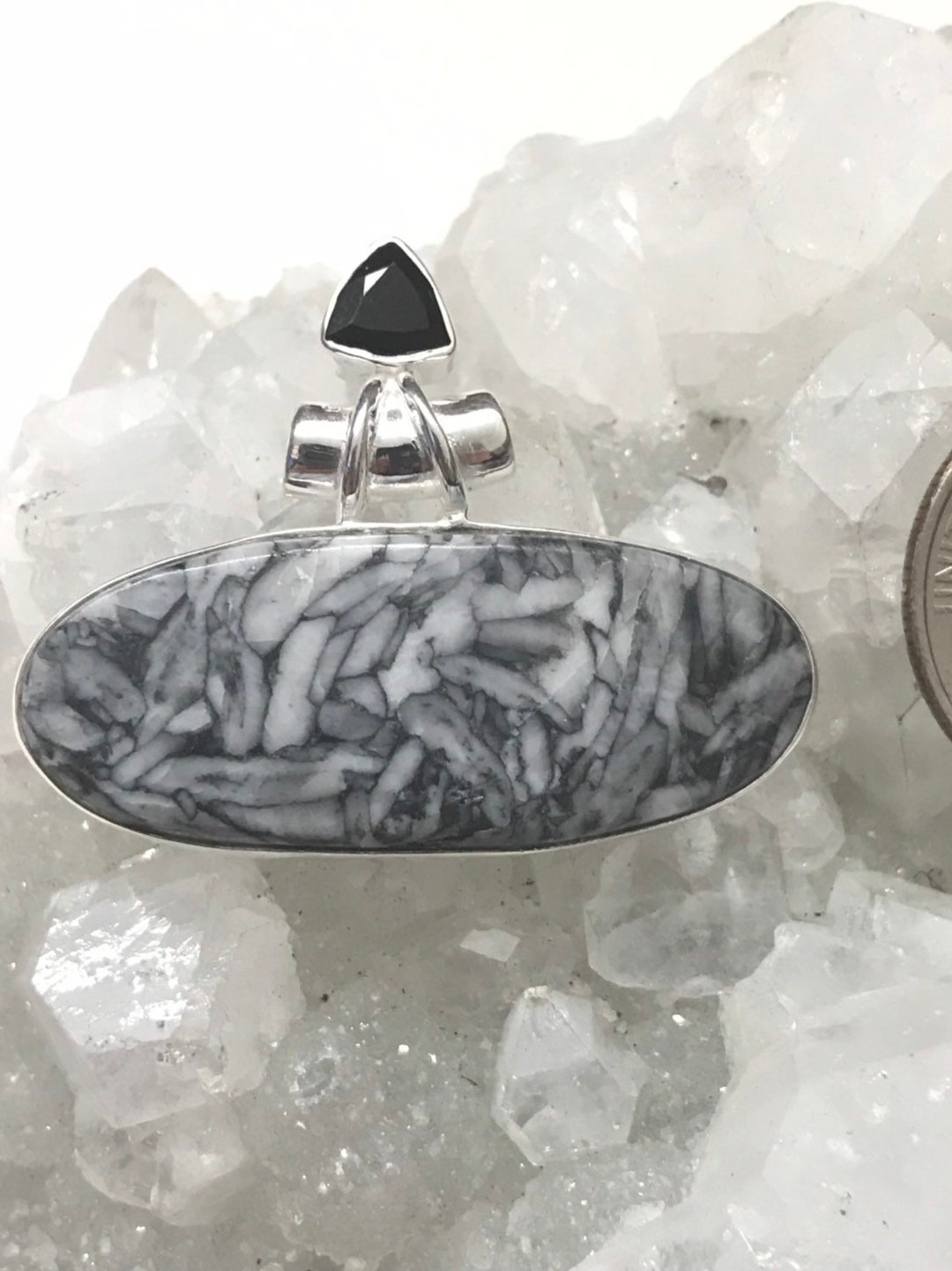 Pinolith Jasper and Black Onyx Pendant - Etsy